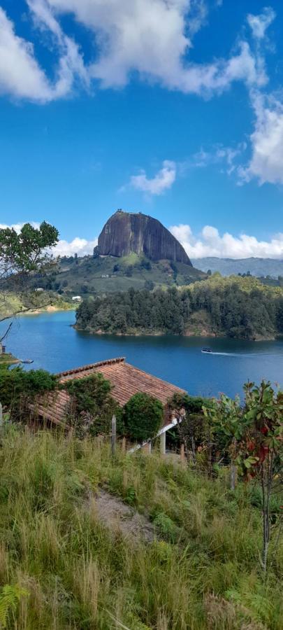 El Paraiso Paisa 5 Minutos Del Malecon Parqueadero Privado A Guatapé Екстериор снимка